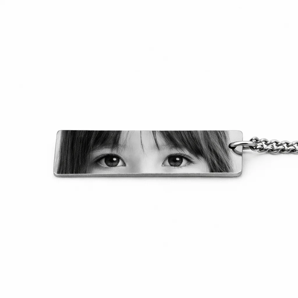 Innocent Eyes Key Chain - Image 3