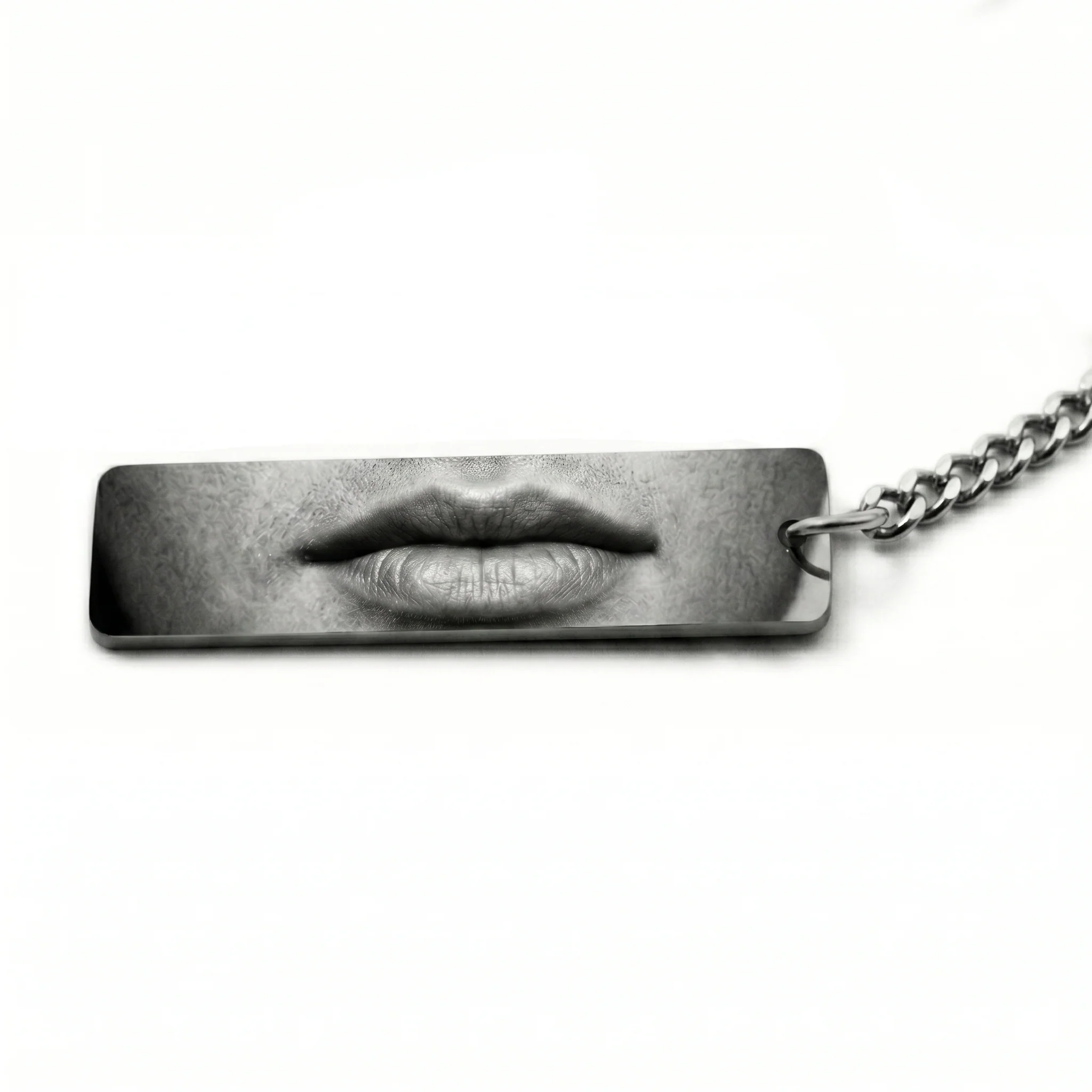 Keepsake Kiss Keychain - Image 3
